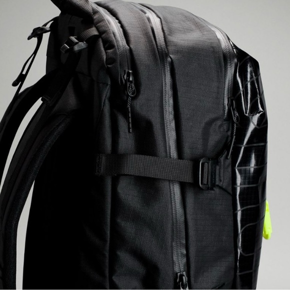 lululemon travel duffle bag Lululemon Travel Outfits Duffle Bags Totes Review